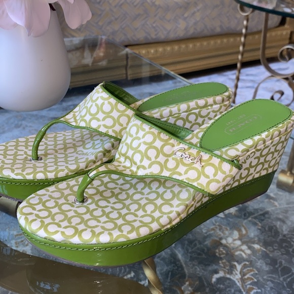 Coach sandals - Picture 1 of 17